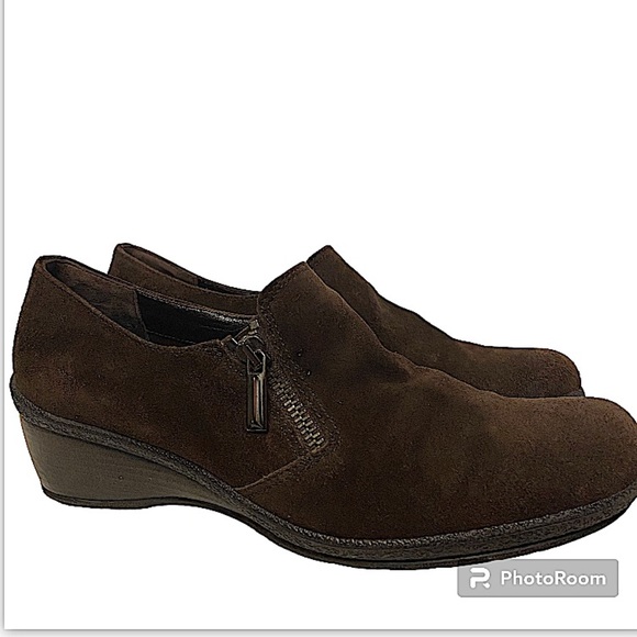 Aquatalia Shoes - Aquatalia Genuine Suede Low Wedge Side Zip Round Toe Shoes By Marvin K. Brown